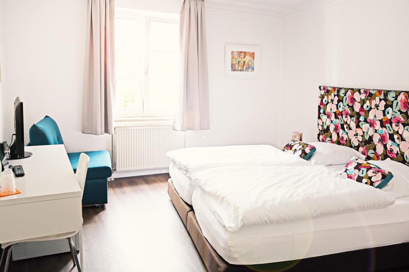 Hotel Bergbauer Mit Late-Self-Check-In Neuburg an Der Donau Exteriér fotografie